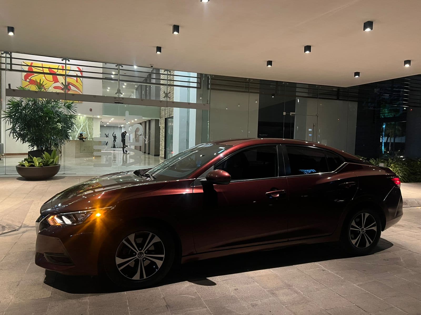 Sedán Premium Aerolux MTY